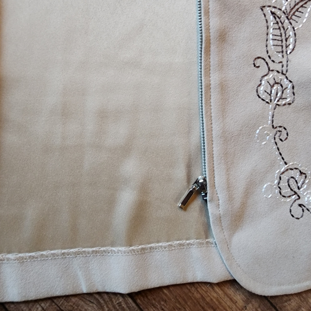 Serengeti Embroidered Blazer Micro Suede Tan Large โ - Picture 8 of 11